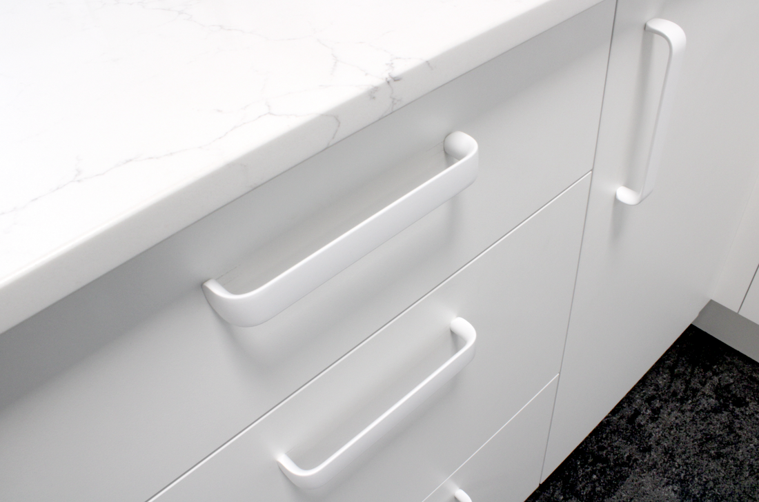 Appliance White Matt Handles